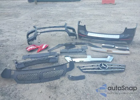 2015 Mercedes-Benz Ml 350 z USA, uszkodzony, nr VIN 4JGDA5JB2FA604188